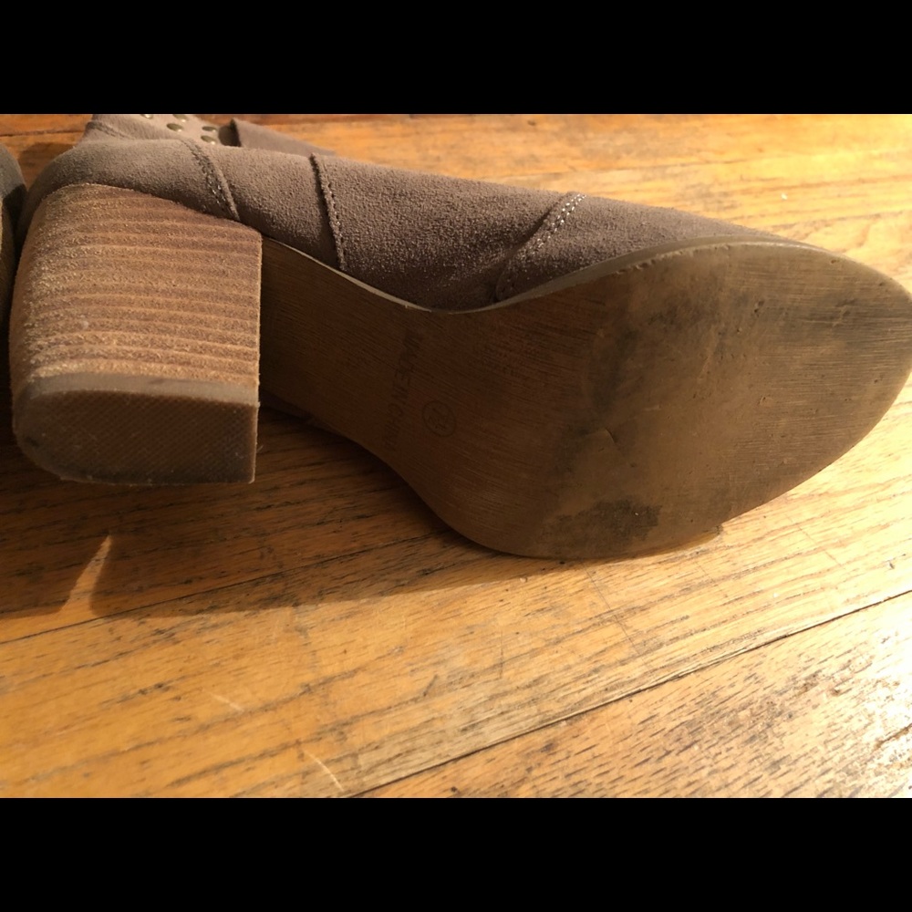 Studded Distressed Look Booties - Picture 7 of 9